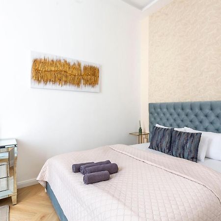 Luxurious Bajcsy Residence Next To The Basilica Budapest Exterior foto