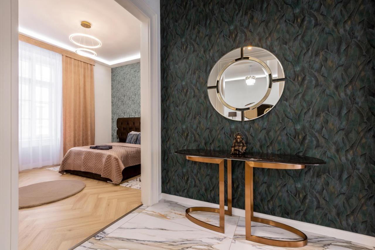 Luxurious Bajcsy Residence Next To The Basilica Budapest Exterior foto